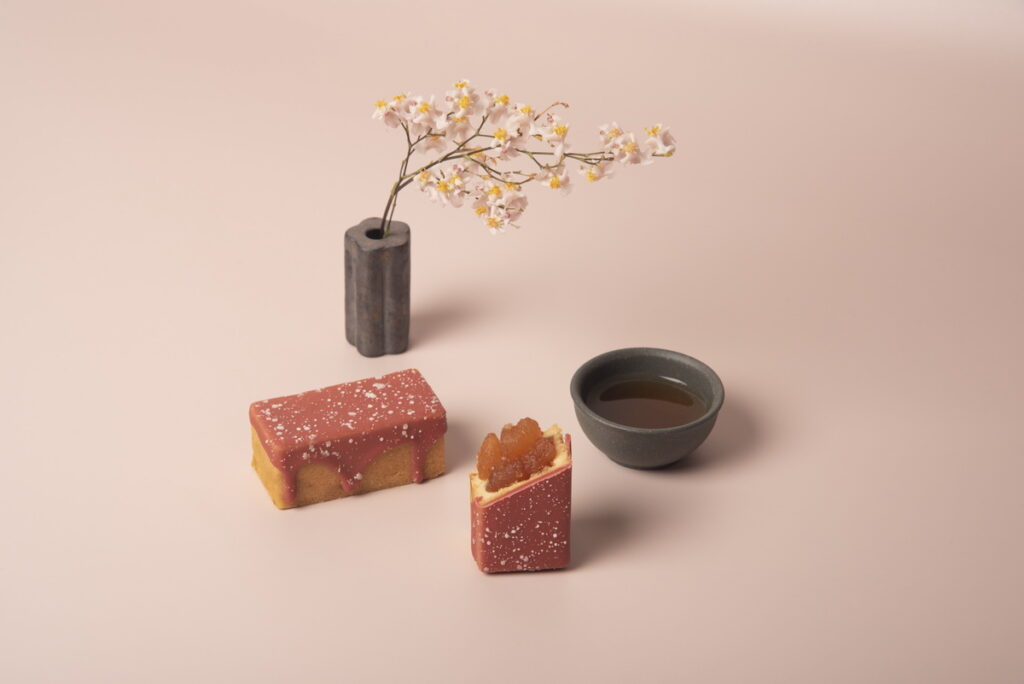 《微熱山丘》草莓蘋果酥