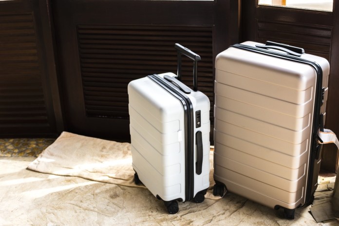 出國玩生病怎麼辦?外交部領事局曝救濟管道 56 luggage hotel room