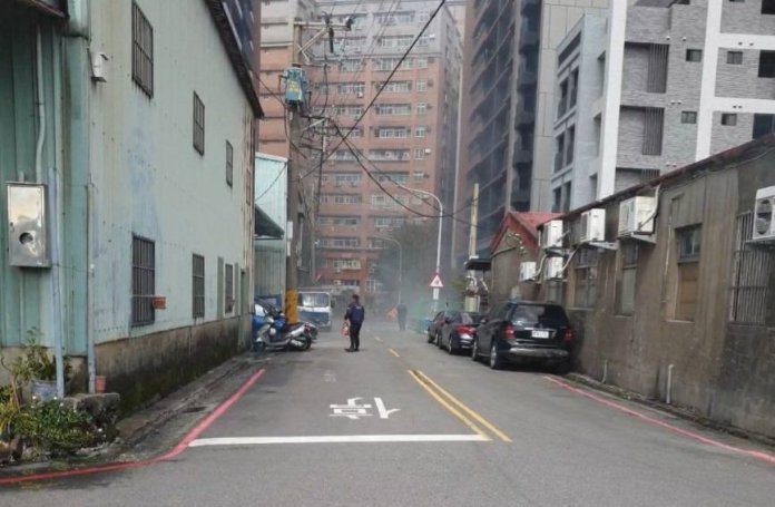 【有片】水溝狂噴火!桃消出動47人緊急撲滅 現場畫面曝光 58 image 7892550797012485510 0