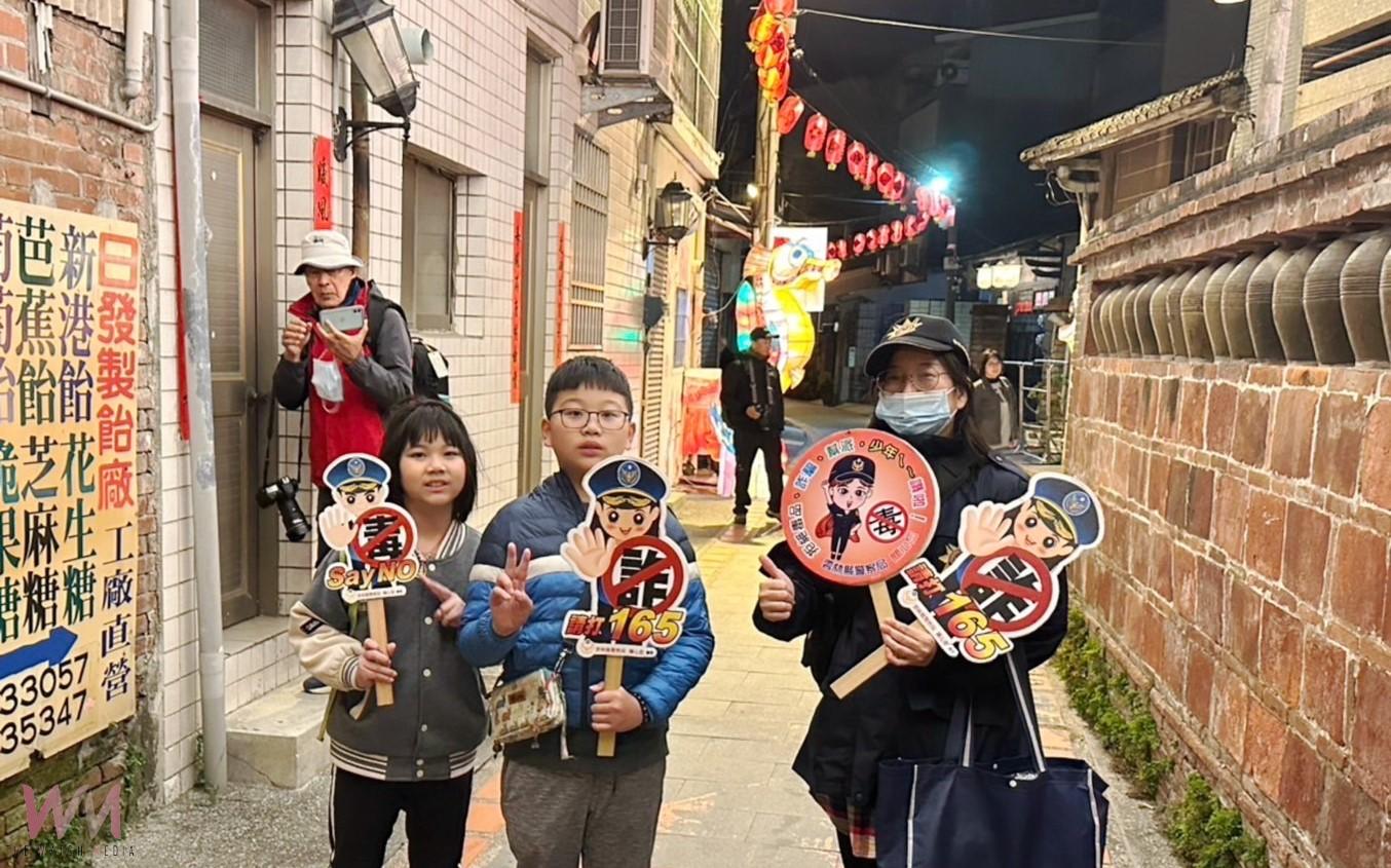 2025北港燈會璀璨登場 警方走入人群強化防詐宣導 - https://www.watchmedia01.com