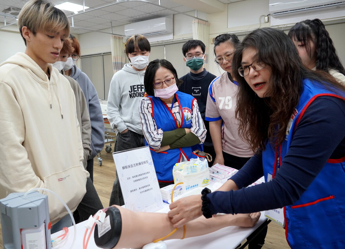 漾新聞|正修科大護理系辦冬令營 邀高校生體驗臨床技術