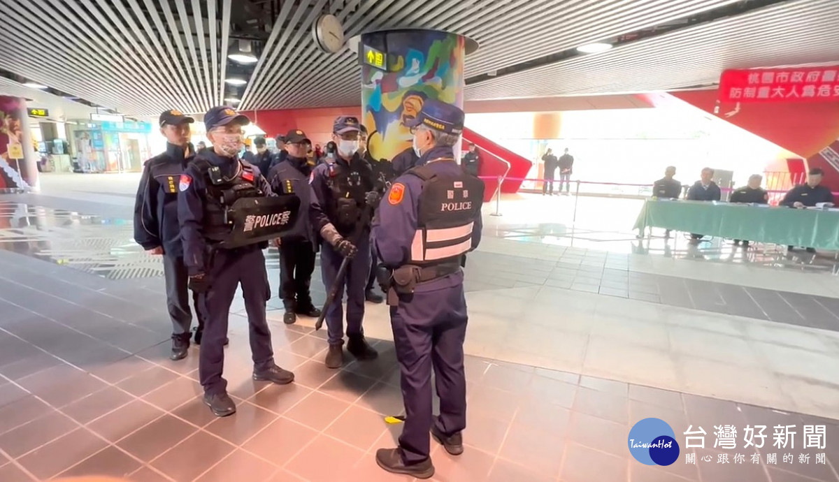 桃警舉辦「防制重大人為危安實警演練」。