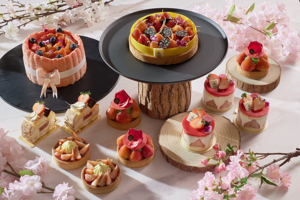 JR東日本大飯店台北的草莓季手工甜點於即日起至3月31日期間推出,草莓的酸甜滋味療癒味蕾,帶來戀愛般的心動口感,讓每一口都充滿驚喜與感動。(圖/ JR東日本大飯店台北)