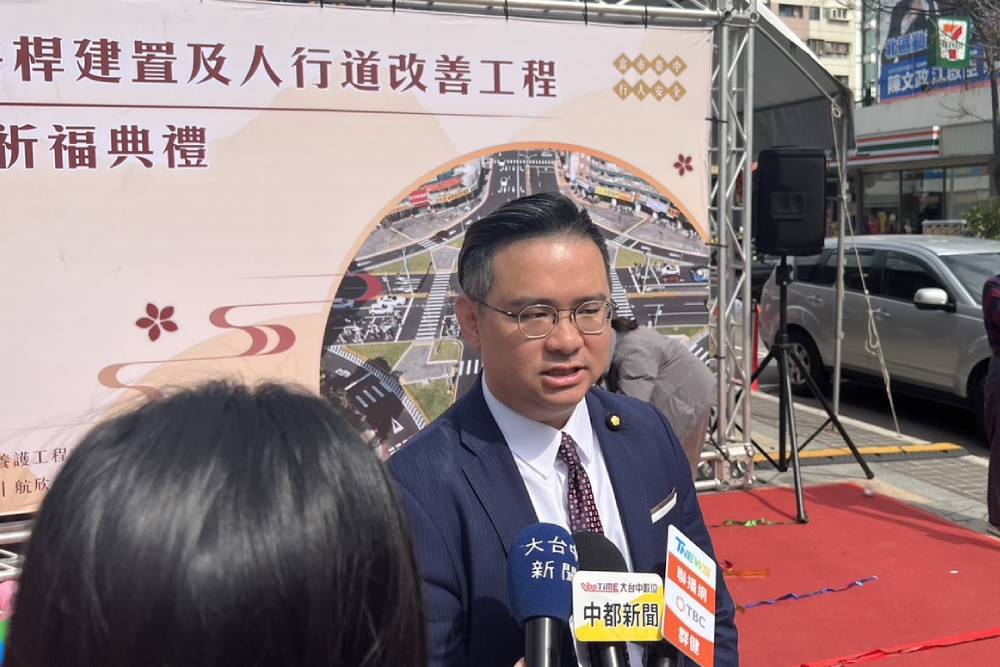 行政院中辦服務將停擺？　黃健豪、楊瓊瓔澄清是刪除酬庸預算 217
