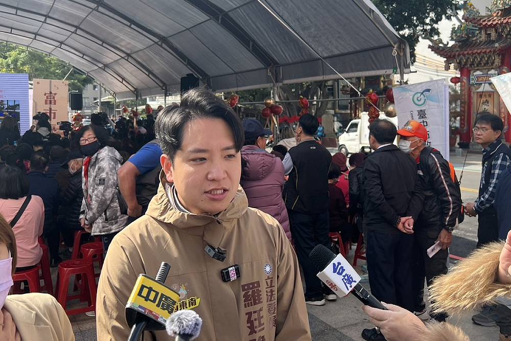 路易莎咖啡「謝絕政治活動」 羅廷瑋、黃健豪力挺:人民要安定 206 路易莎咖啡「謝絕政治活動」 羅廷瑋、黃健豪力挺:人民要安定 205