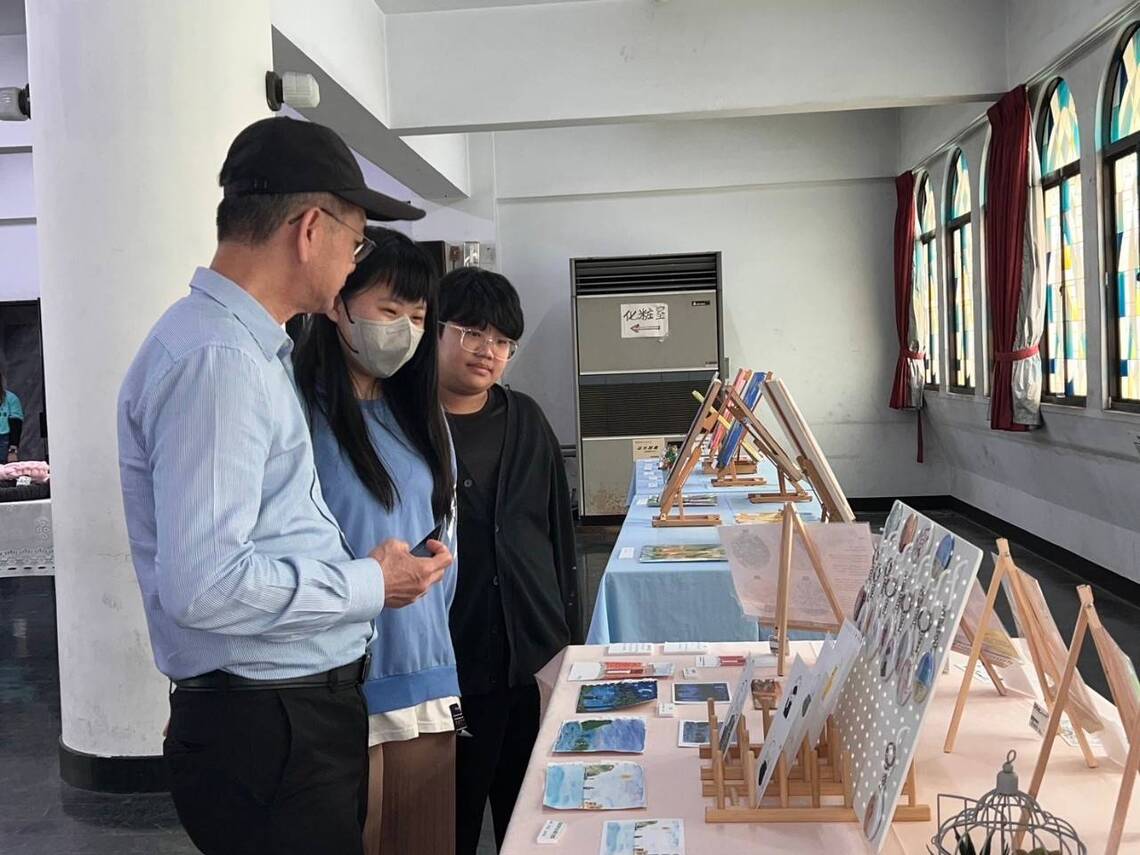 華遠職涯探索作品展讓弱勢生的創作能量被看見