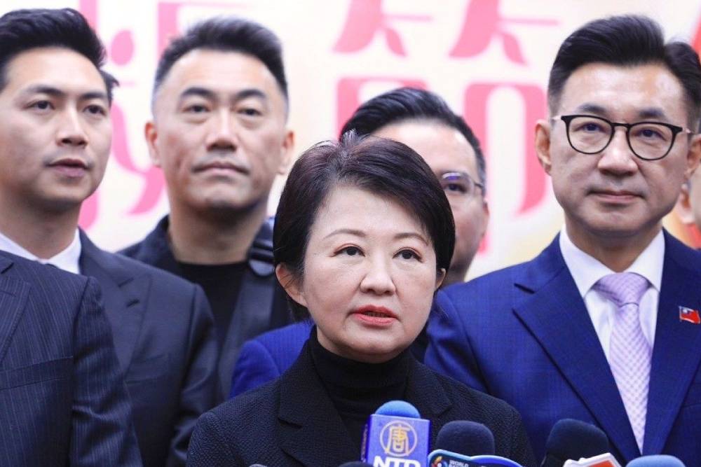 與朱立倫協商不選黨主席? 盧秀燕:民生健康安定最重要 218 與朱立倫協商不選黨主席? 盧秀燕:民生健康安定最重要 217