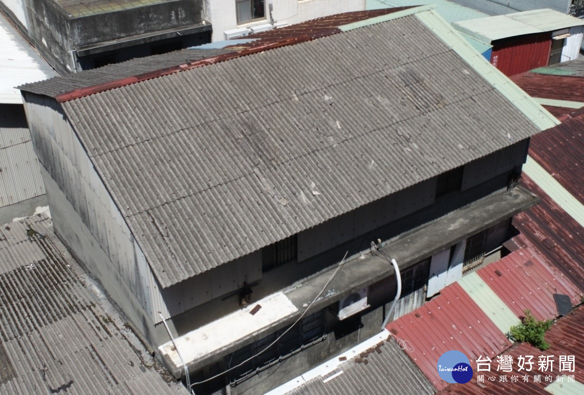 石綿建材廢棄物免費清運開跑。