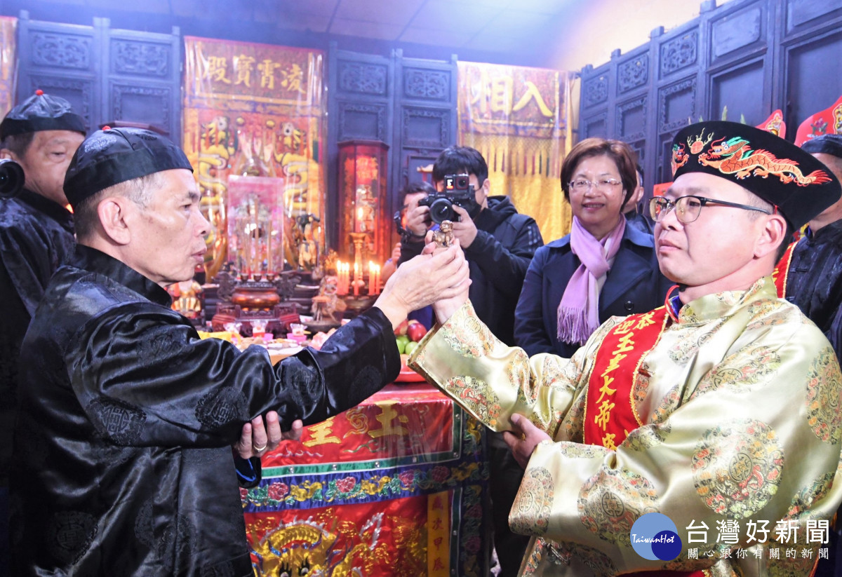 傳承百年傳統迎天公,芬園鄉同安八寮角迎天公。圖/彰化縣政府提供