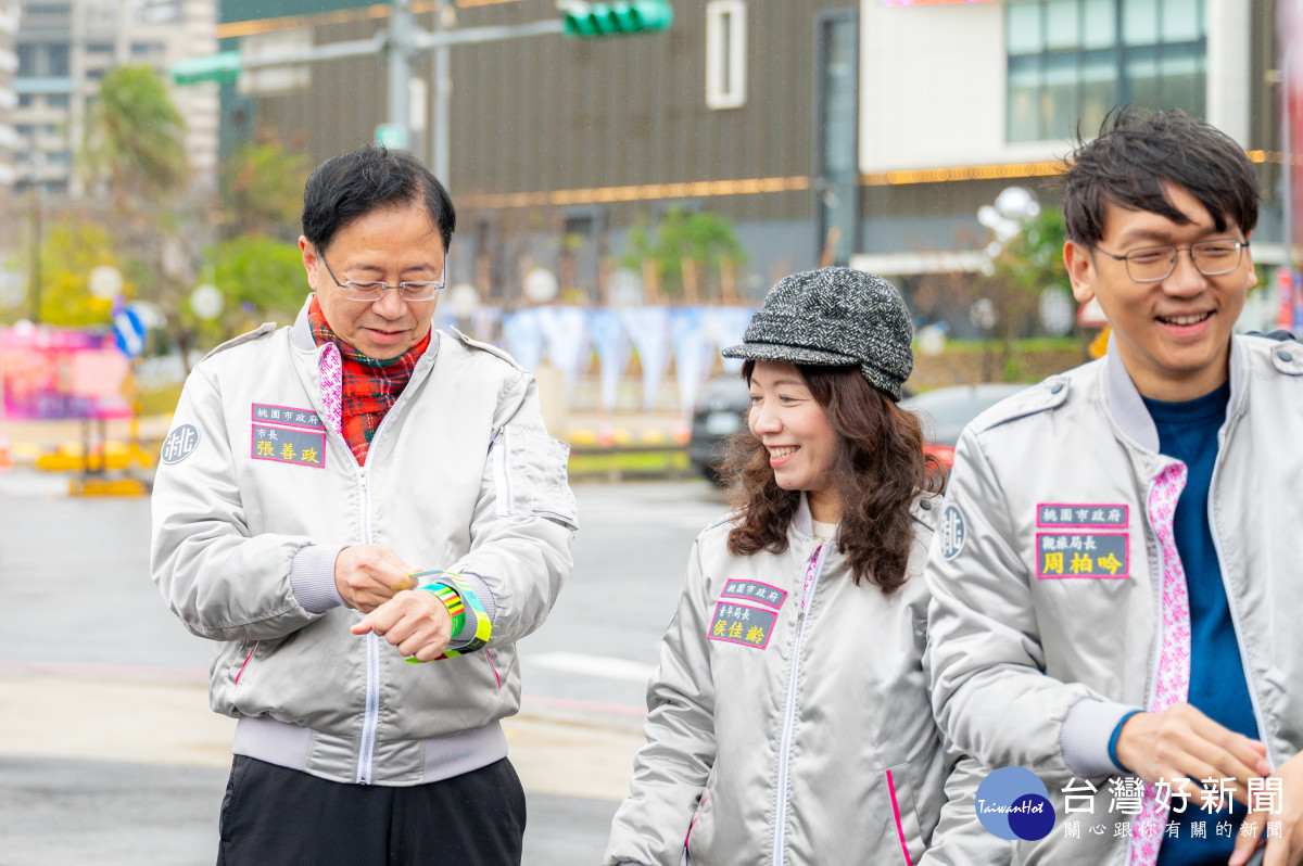 張市長視察2025台灣燈會試營運。