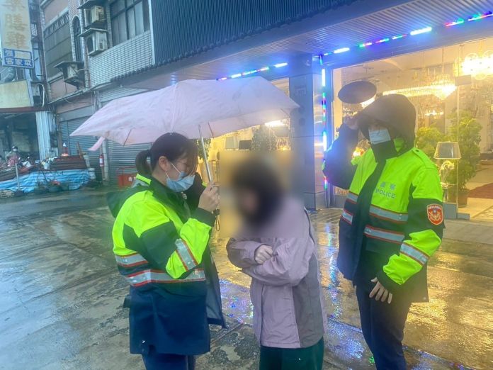 女子失蹤家屬苦尋 平警助返家團圓 57 495202 0