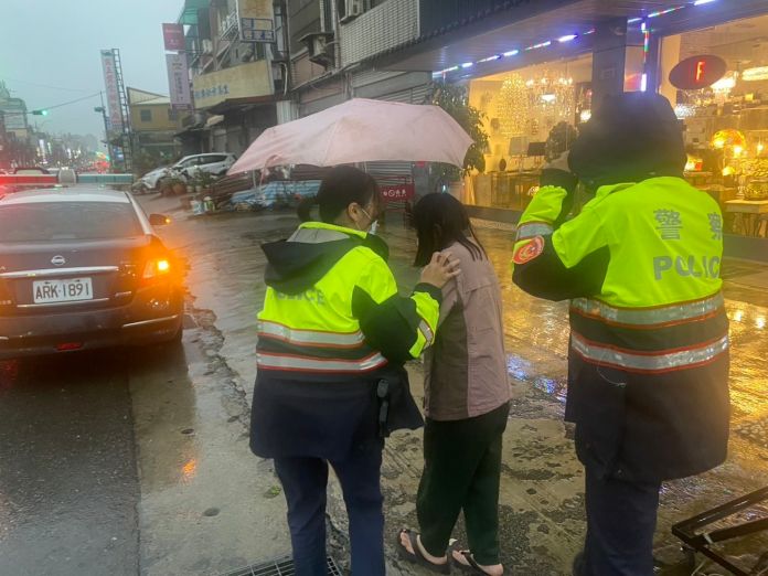 女子失蹤家屬苦尋 平警助返家團圓 58 495201 0