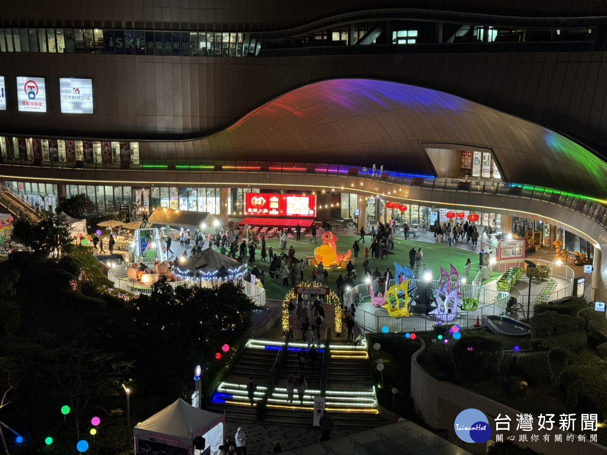 青埔商圈發展協會聯手在地商家和團體，攜手打造了一個充滿活力與創意的「青埔發光」活動。