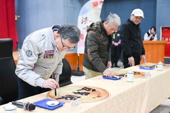桃市警察局辦書法比賽 青少年揮毫傳遞法治觀念 59 20250208190636935