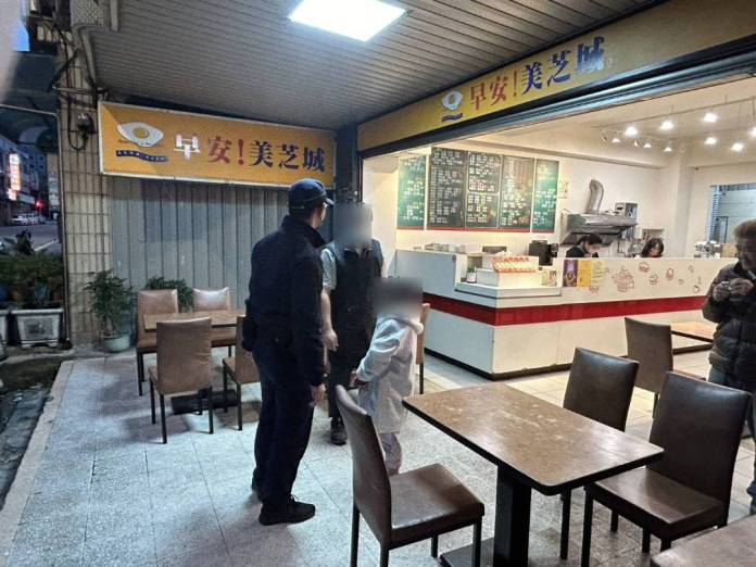 不想開學男童深夜離家出走 蘆竹警方耐心溝通助平安返家 54 572467