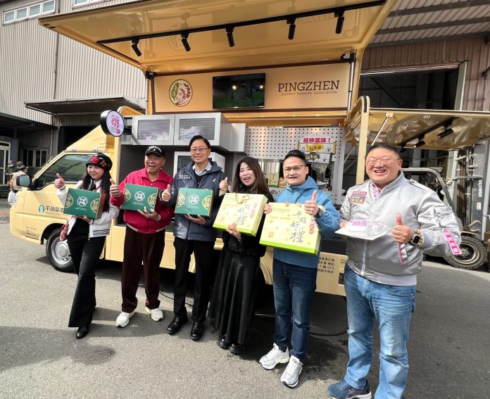 平鎮農會行動直銷車首亮相 推廣在地農產品創新行銷 66 435597 0 scaled