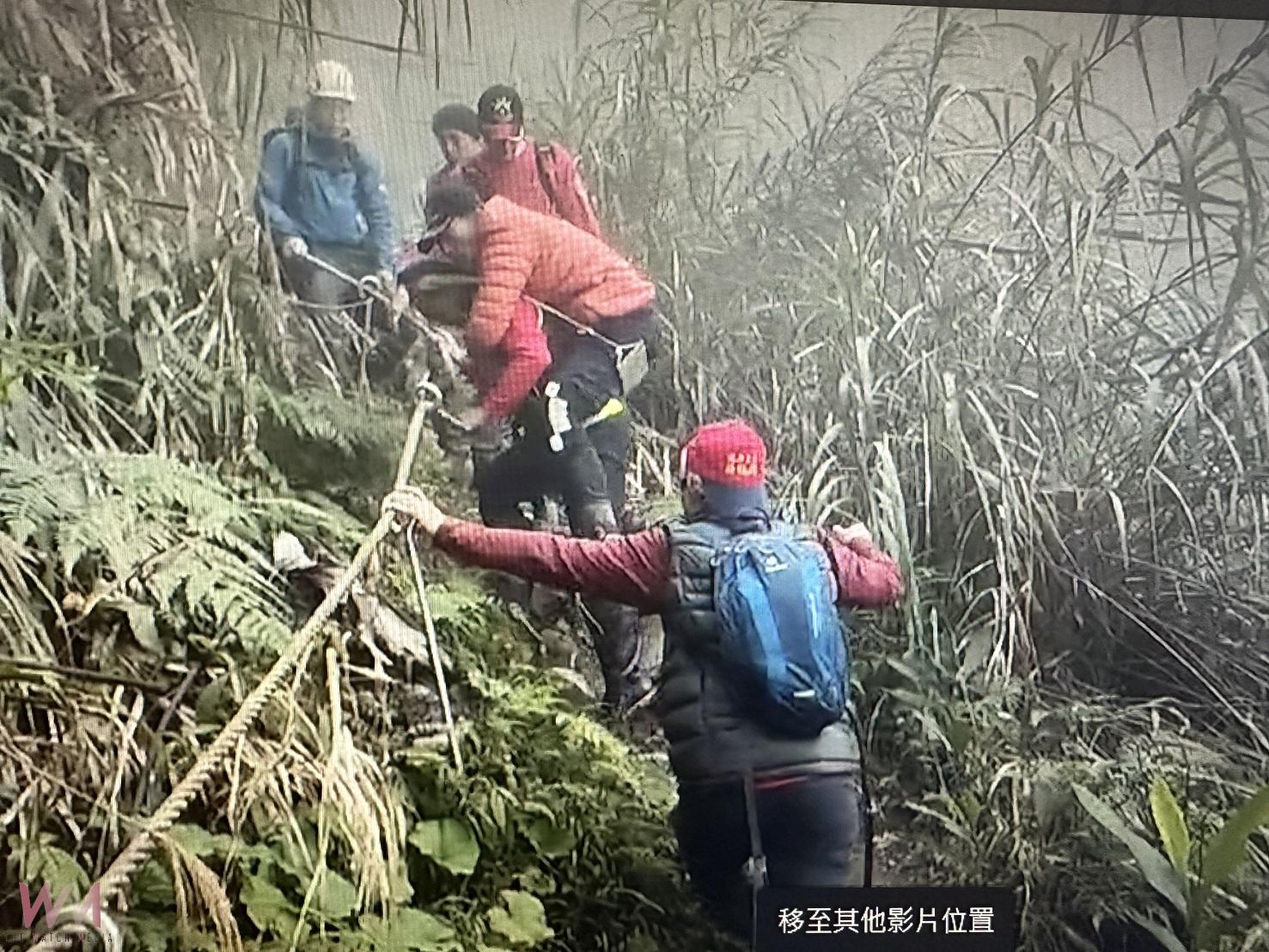 老翁神阿古道腳扭傷 南投消防局啟動救援 - https://www.watchmedia01.com