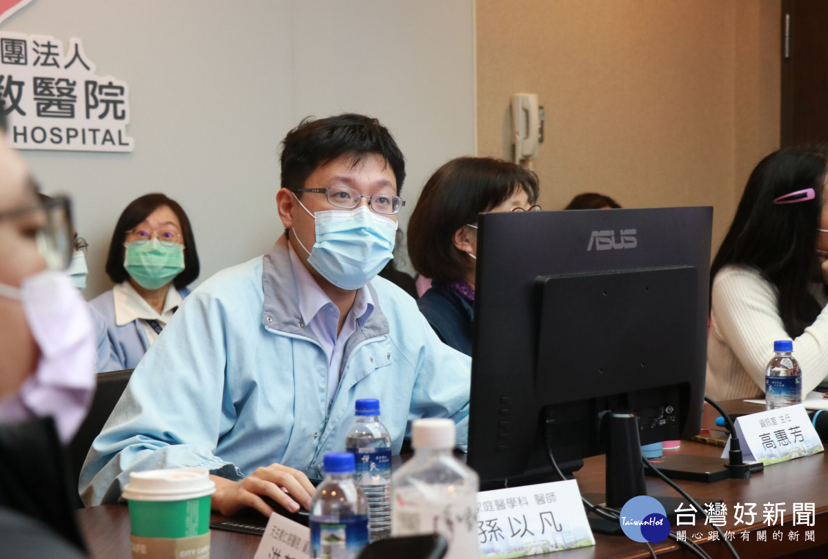 孫以凡醫師現場分享HIS新資訊系統優化的設計，讓寫醫囑、開藥、開檢查單…等門診作業更便利／嘉基提供