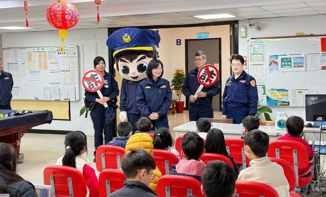 開學前夕 警察小英雄齊識詐 守護社區防詐騙