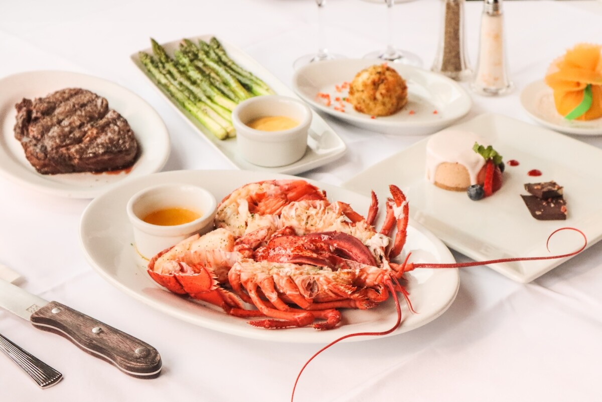 U.S Prime頂級肋眼牛排絕美油花分佈，玫瑰粉色完美熟度與香氣四溢軟嫩口感！