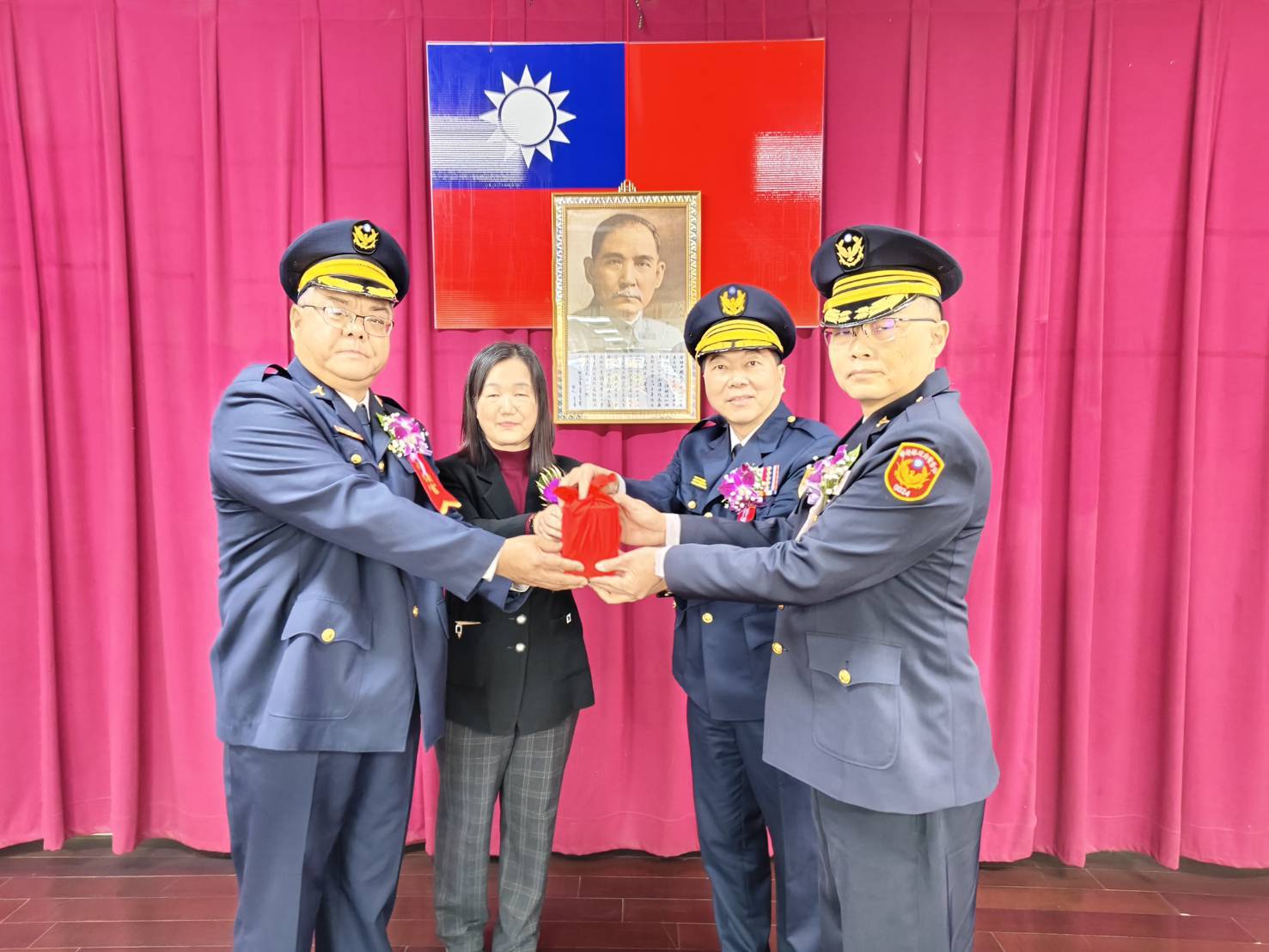 集集警分局卸、新任分局長布達 縣警察局長謝宗宏親臨主持 - https://www.watchmedia01.com