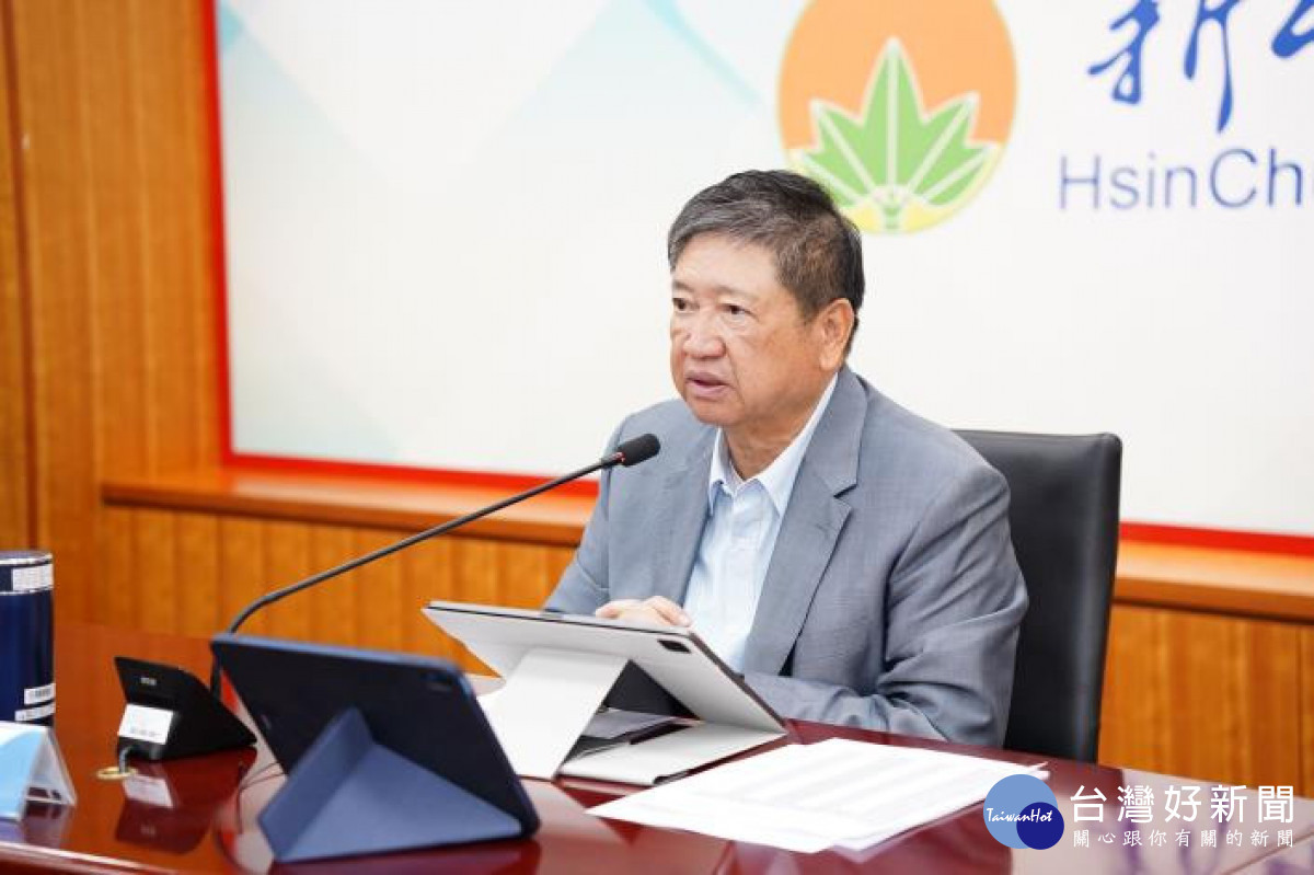 縣長楊文科要求交旅處檢討，並對廠商誠信問題從嚴處分。