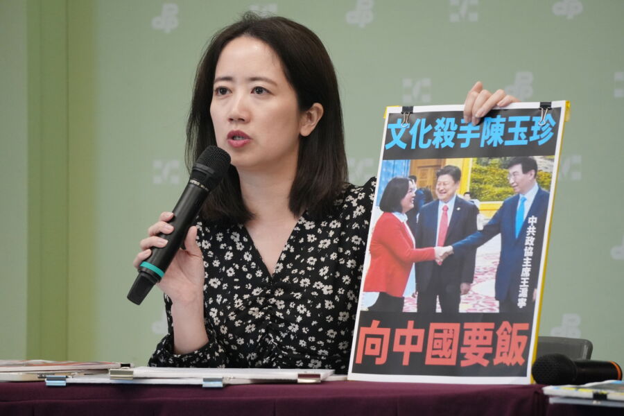 圖/民進黨發言人戴瑋姍呼籲,希望藍白能好好審視當今的民意,勿再錯判情勢,不僅會害了自己,更會讓台灣繼續內耗,阻礙國家進步。(民進黨提供)