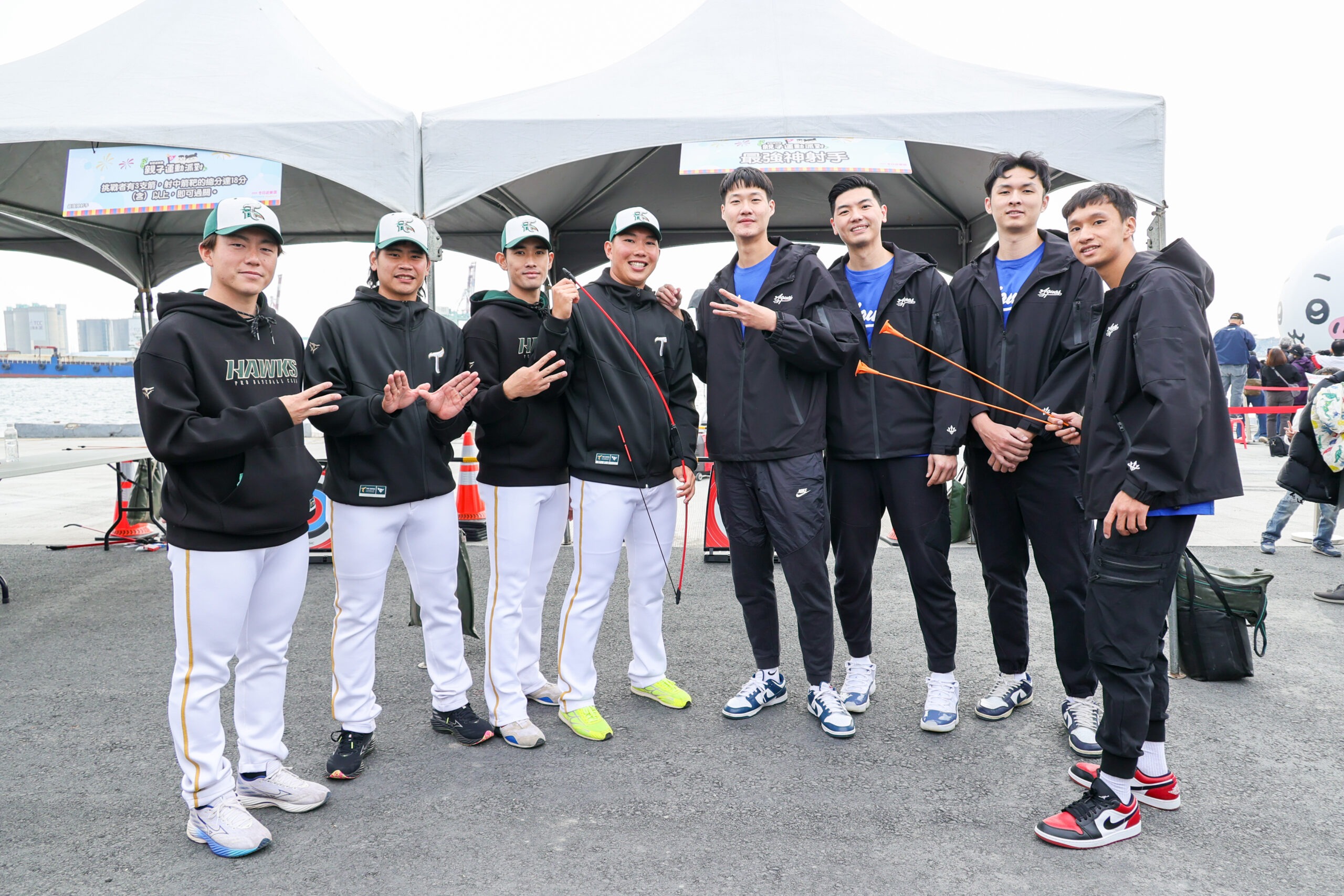 冬日遊樂園親子運動派對 台鋼雄鷹、海神球員闖關 冬日遊樂園親子運動派對 台鋼雄鷹、海神球員闖關