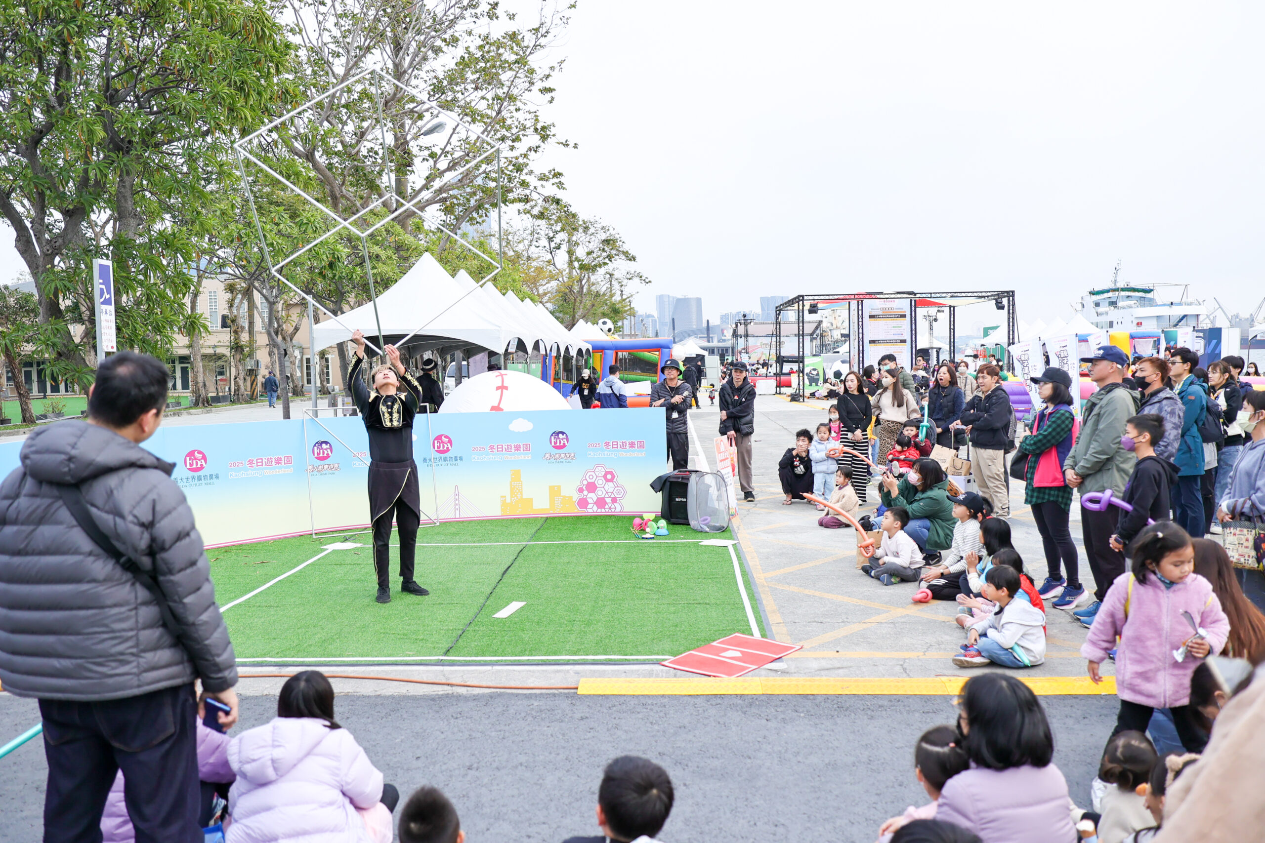 冬日遊樂園親子運動派對 台鋼雄鷹、海神球員闖關 冬日遊樂園親子運動派對 台鋼雄鷹、海神球員闖關