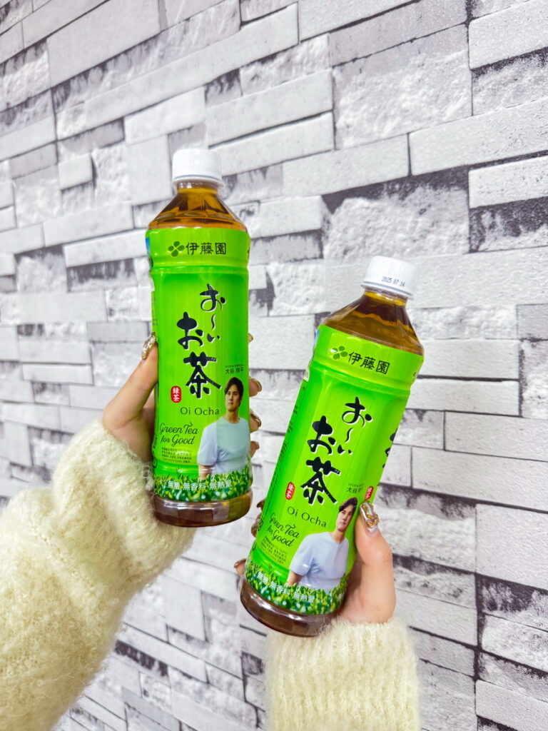 只要在指定通路購買 2 張台北 101 觀景台門票,即可免費獲得全通路已完售的伊藤園 OiOcha 大谷翔平限定瓶身綠茶