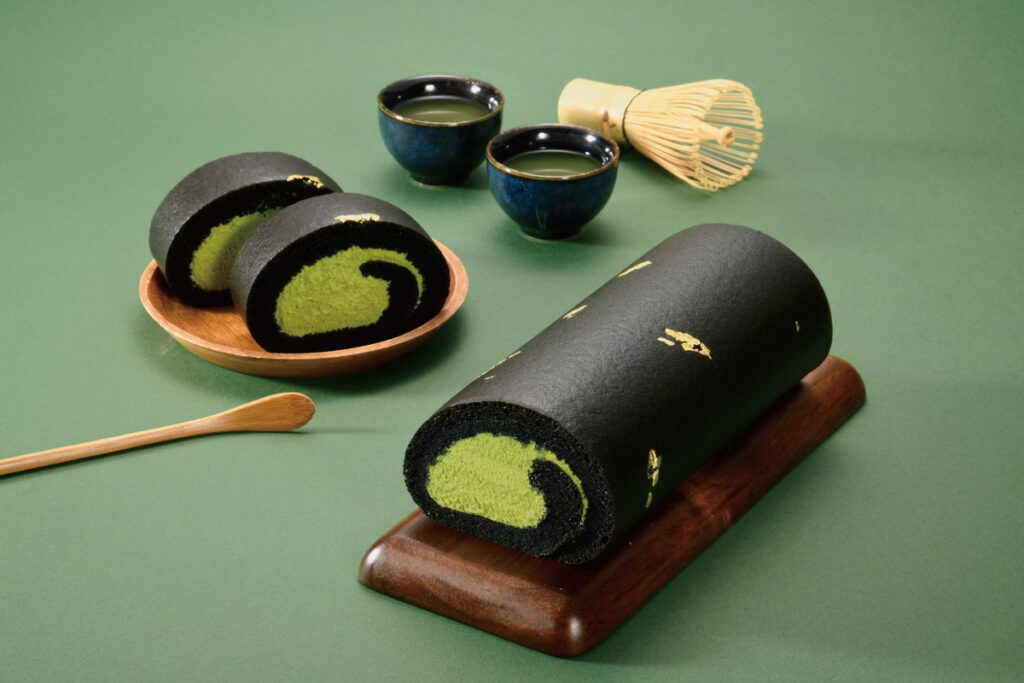 亞尼克情人節推薦甜點:黑金宇治抹茶生乳捲,售價660元