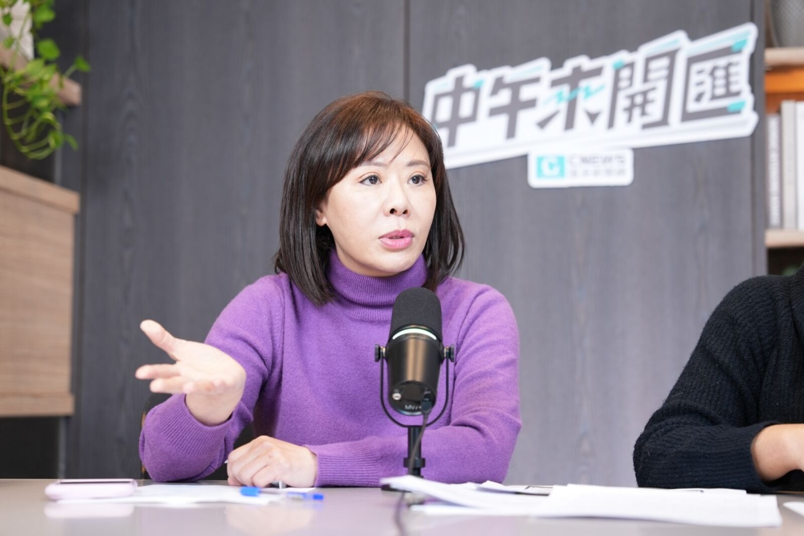 豪宅風波未平又捲中州黑工案　李彥秀怒告溫朗東 237