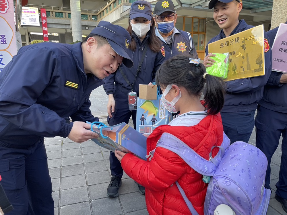 兒童事故新聞排名最高 新北警開學日護交通安全 240 cnews204250211a03