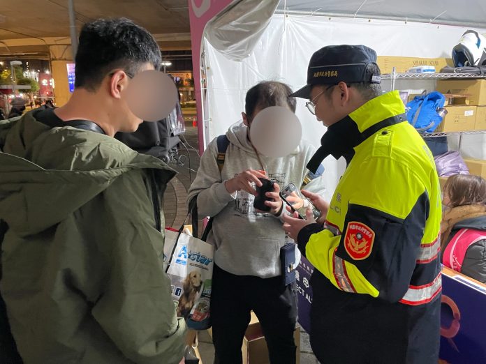 身障者逛台灣燈會丟皮包 龜山警火速尋回 55 S 375226375 scaled