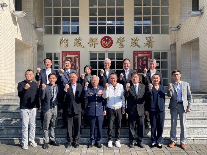 【有片】警政署邀台灣隊長陳傑憲宣傳反詐 感謝熱心企業團體響應 59 S 43630927 0