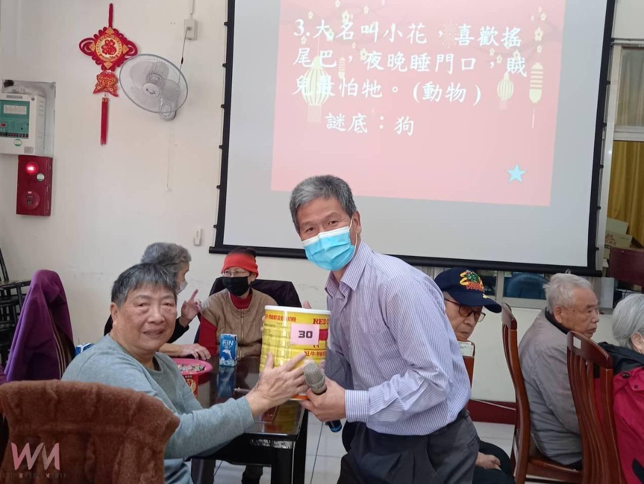 (有影片)/彰化榮家元宵活動 猜燈謎樂趣多 薩克斯風演奏增添節慶氣氛 - https://www.watchmedia01.com