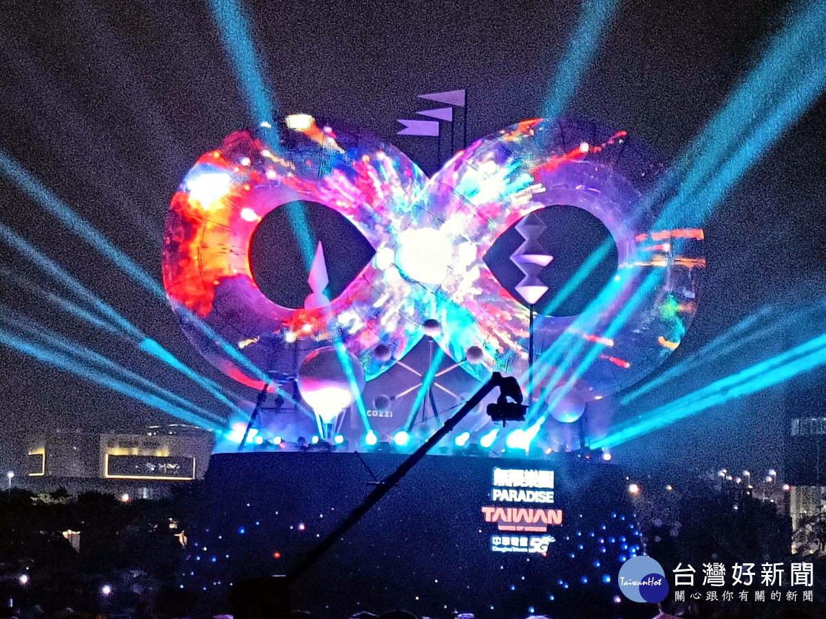 賴清德總統主持臺灣燈會開幕典禮 以六順和春瑞蛇呈祥祝福民眾