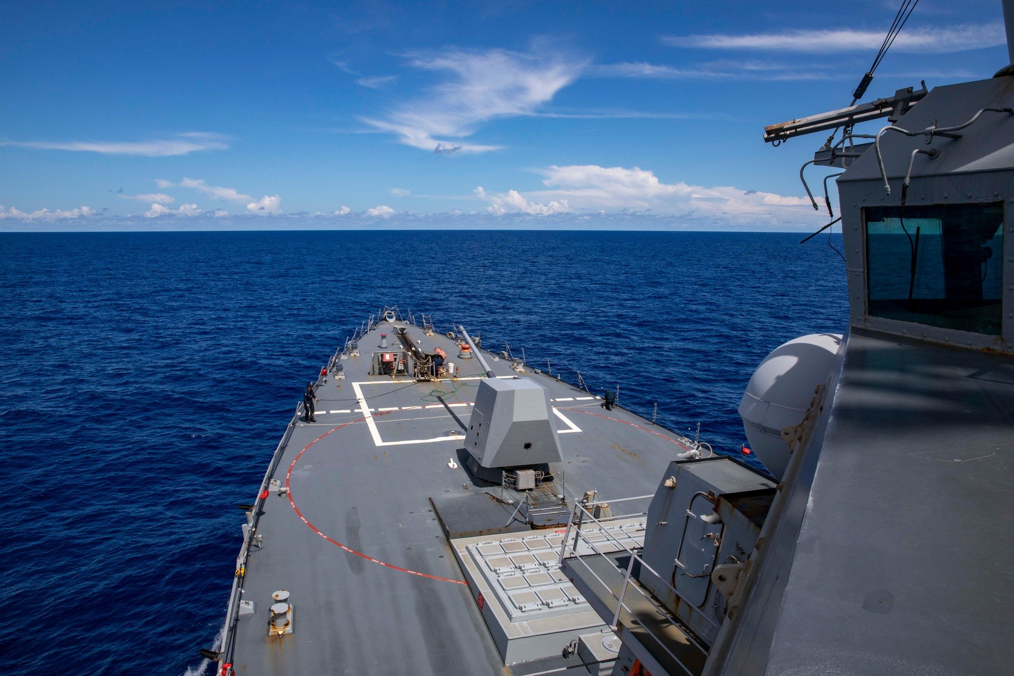 中共批美伯克級軍艦強生號通過台灣海峽,美台罕見不說明、不證實。資料照片