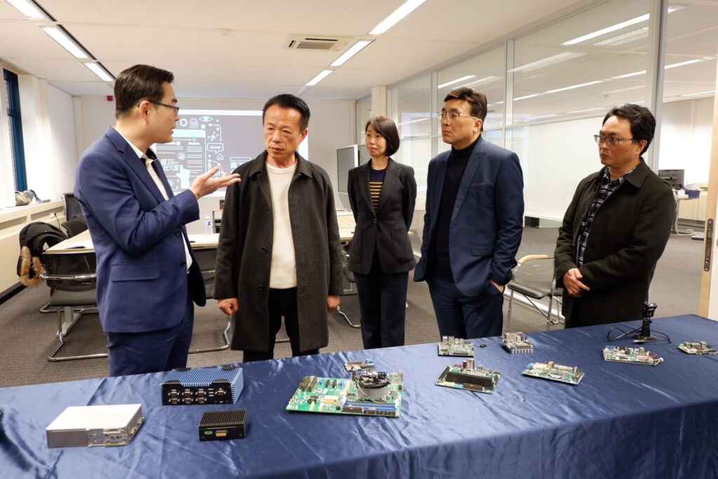 首站借鏡愛茵荷芬台商企業　翁章梁率團赴荷德取經