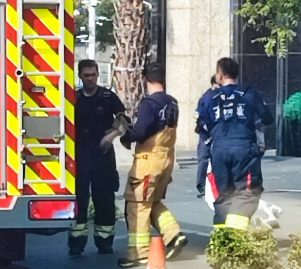既使非火場救災,平時的勘災勤務仍穿著厚重防火服已經不符實際工作效能。圖/墨新聞資料庫