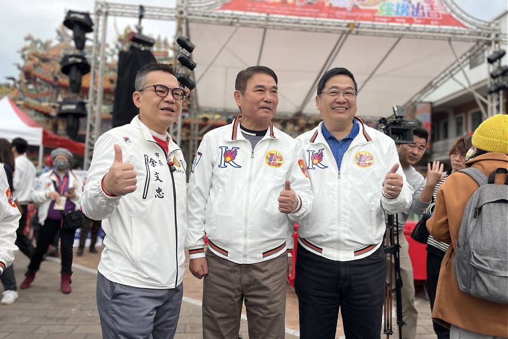 朝野僵持玉清宮有指示 余文忠盼用心突破難關邁向美好未來 250 朝野僵持玉清宮有指示 余文忠盼用心突破難關邁向美好未來 249