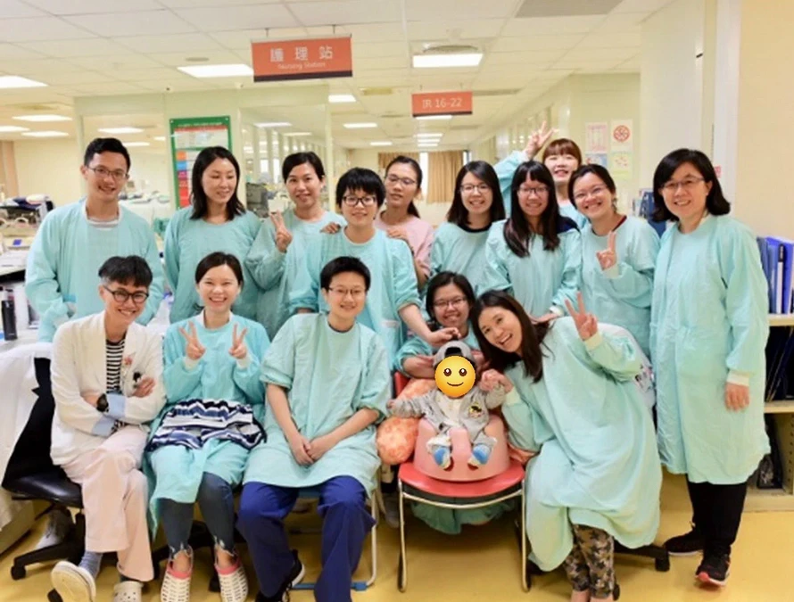 單身主治醫師收養罕病童