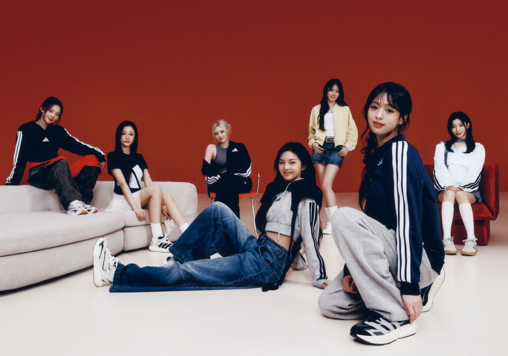 adidas Essential系列在經典簡約的設計特色中,延續舒適百搭的運動休閒風格