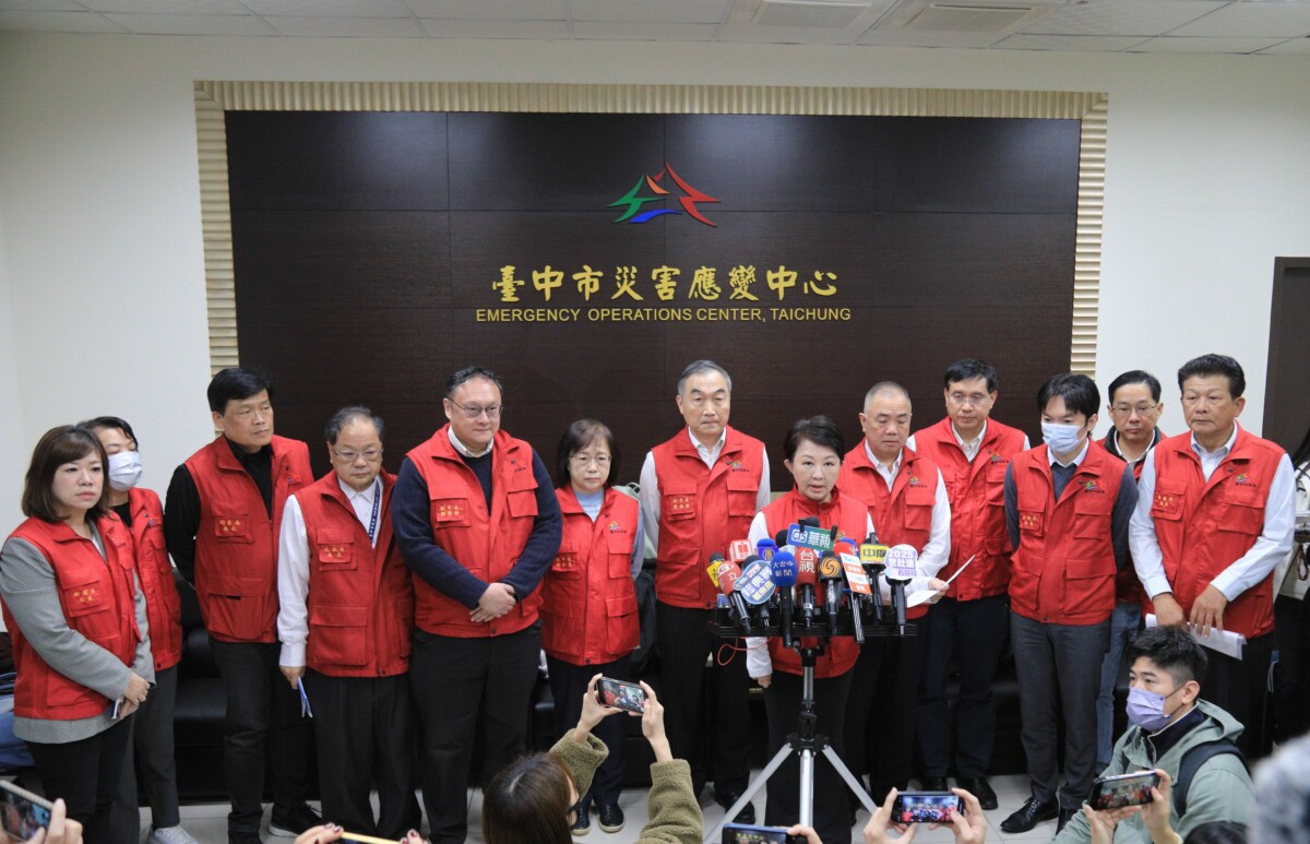 ▲新光三越爆炸事件釀重大死傷，市長盧秀燕下令啟動三大專案：全面公安稽查、心理諮商服務、協助受害者求償。(圖/記者顏淑娟翻攝)