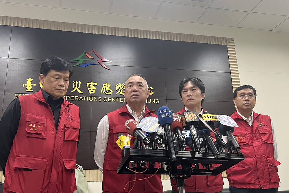 台中新光三越氣爆釀4死34傷 盧秀燕宣布5局處3專案全面協助民眾 230 台中新光三越氣爆釀4死34傷 盧秀燕宣布5局處3專案全面協助民眾 229