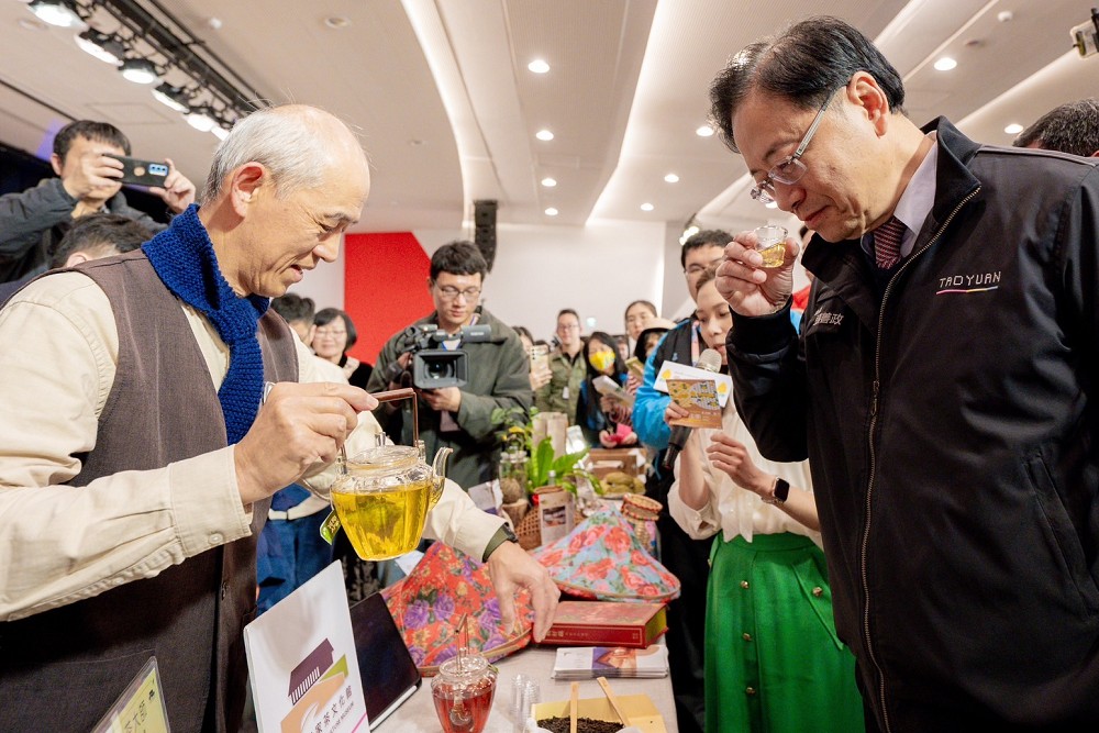 魯冰花季228連假登場 張善政:打造12公頃花海展現客家文化魅力 258 魯冰花季228連假登場 張善政:打造12公頃花海展現客家文化魅力 257