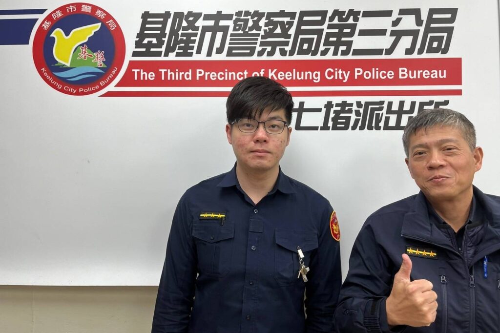 7旬老翁不慎跌倒  暖警協助送醫