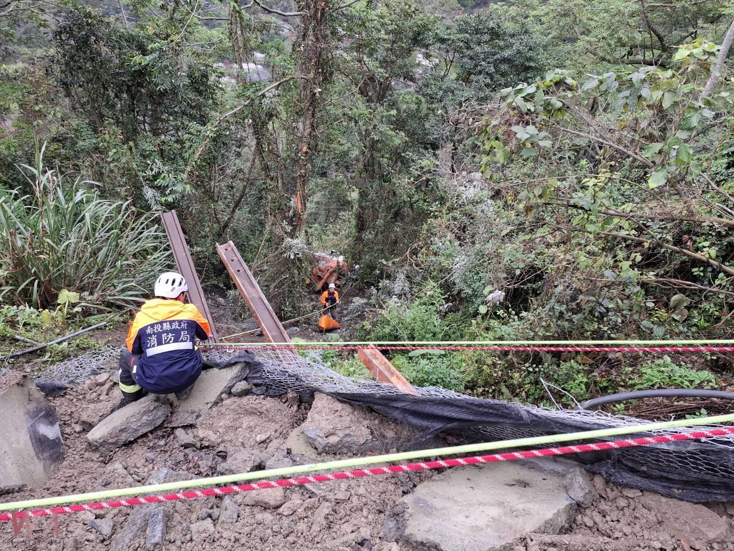 仁愛鄉廬山馬赫坡部落產業道路水泥預拌車墜谷 - https://www.watchmedia01.com
