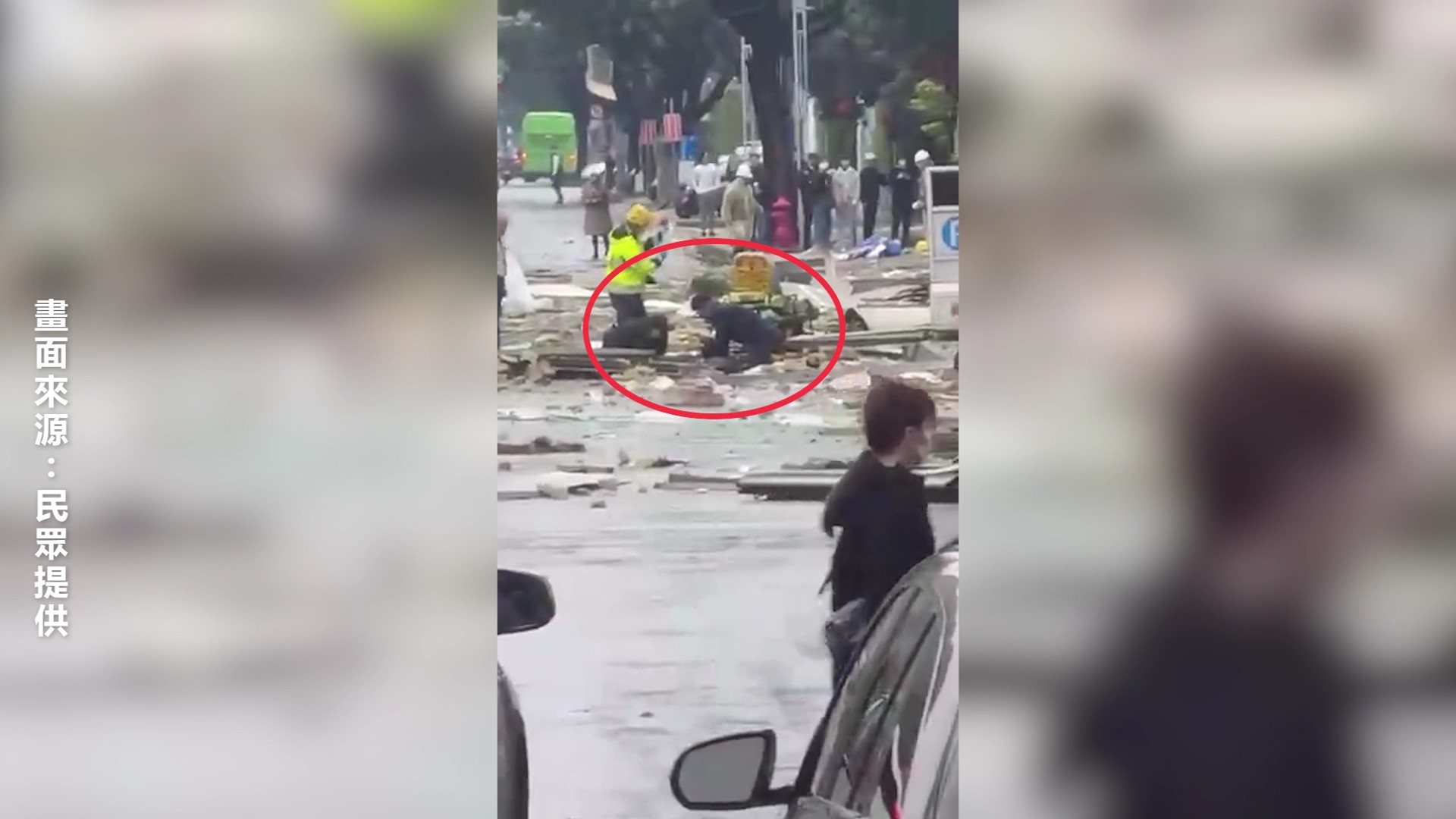 (有影片)/台中新光三越氣爆 勇敢護理師現場急救 傳遞生命希望 - https://www.watchmedia01.com