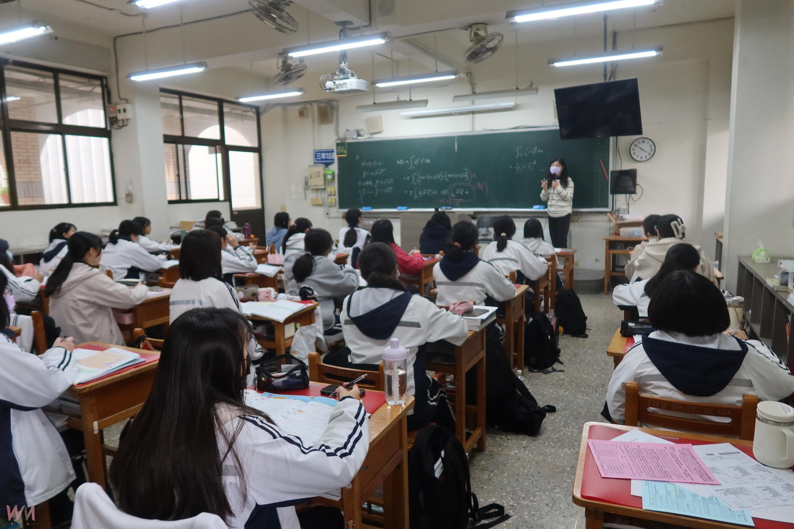 （有影片）／電影海洋奇緣　彰化女中蔡昱婕夢想成為海洋生物學家 - https://www.watchmedia01.com